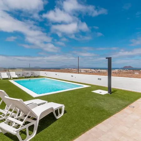 Sea Breeze Pool, Amazing View, Air Conditioning (adults Only) Apartman *